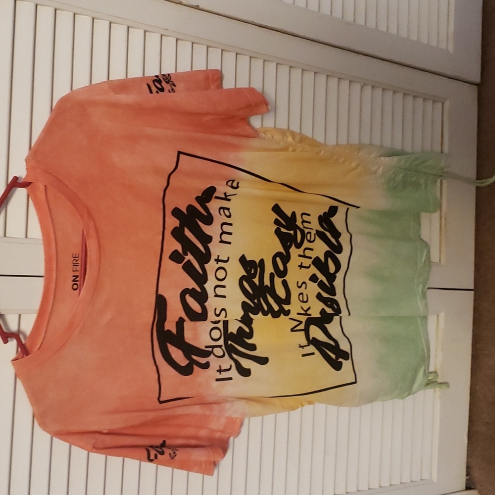 Tee shirt